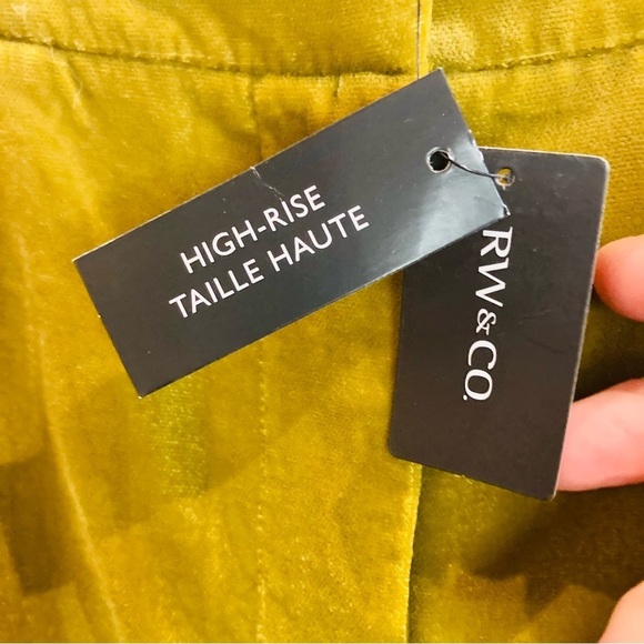 RW & CO Sz 10 Velour Pleated Front Pockets Straight Leg High Rise Trousers NEW - Picture 5 of 13